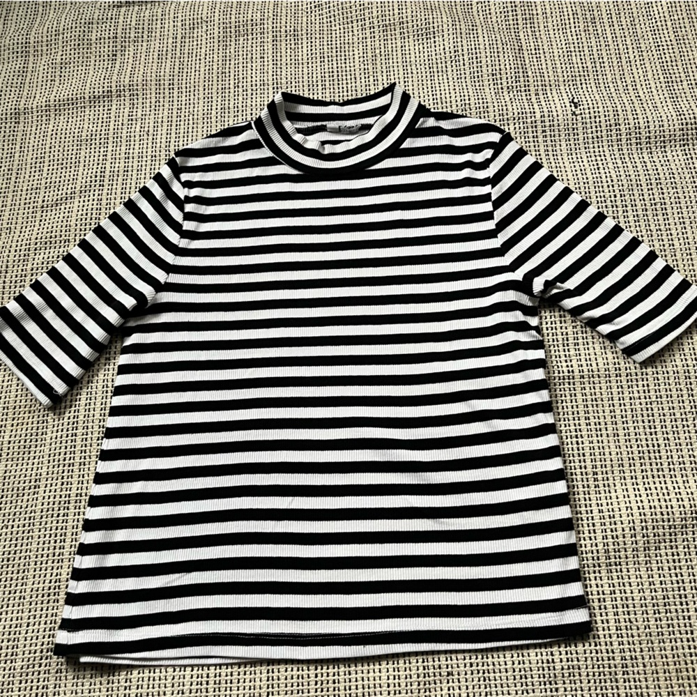H&M Black and White Striped Top